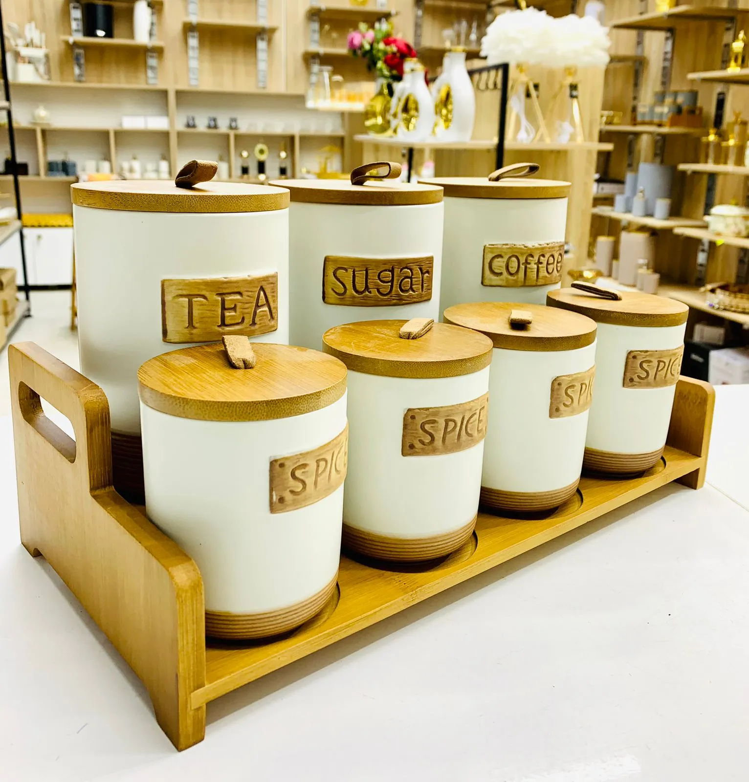 Ensemble de bocaux de cuisine en bambou et céramique