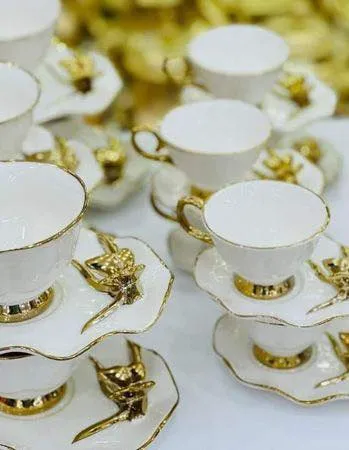 Service Café au Lait & Turc Motif Papillon – Porcelaine Premium Double Usage