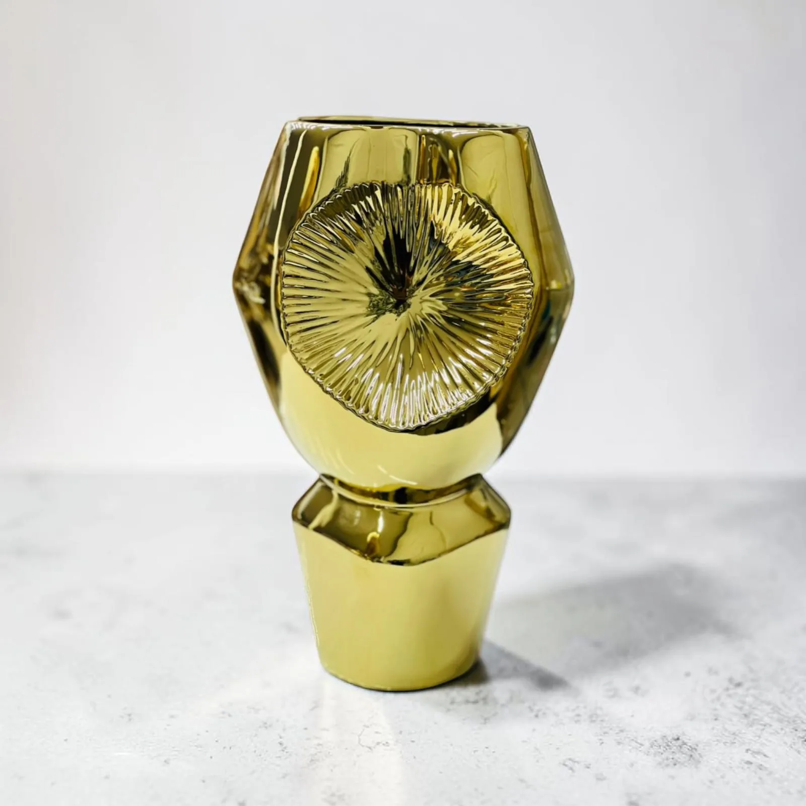 Vase Gold GM – Céramique Dorée