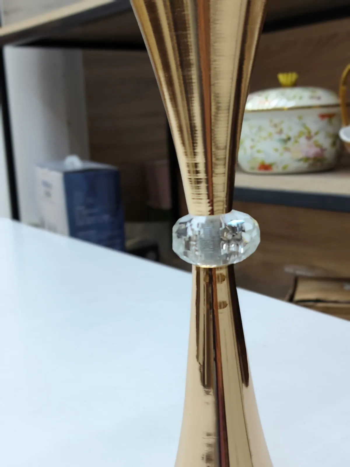 Vase Coupe Calice Doré en Acier Inoxydable - image 3