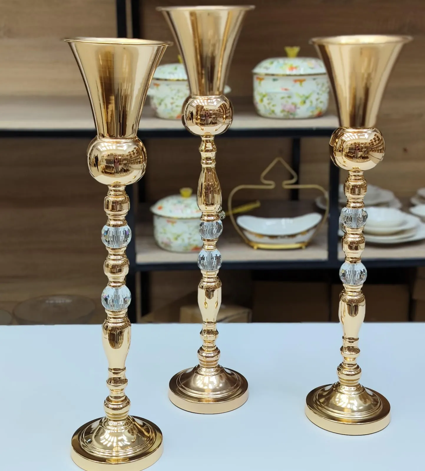 Lot 3 Vases Trompette Dorés en Acier Inoxydable - image 2